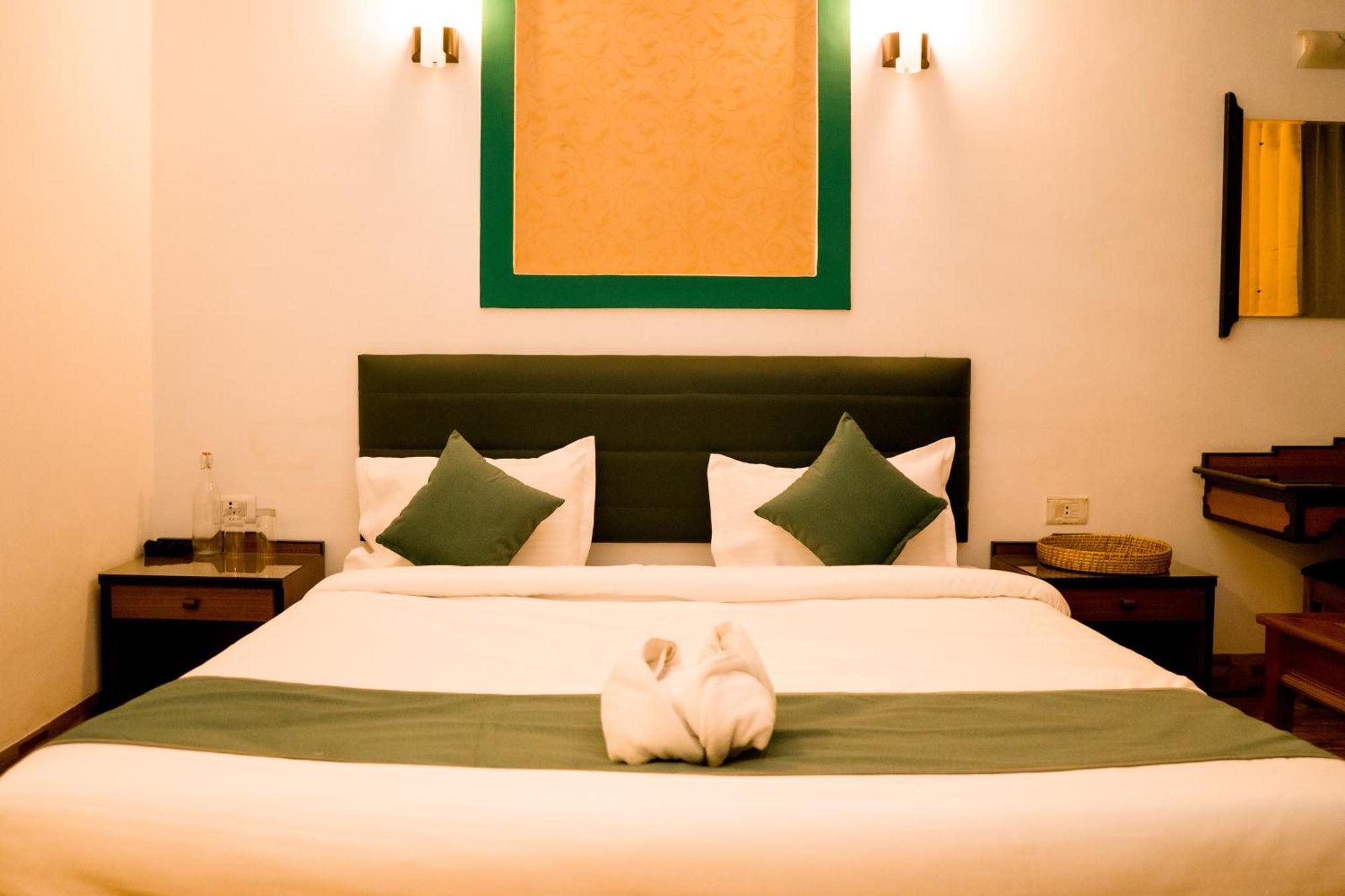 Tashi Palace Hotel Гангток Екстериор снимка