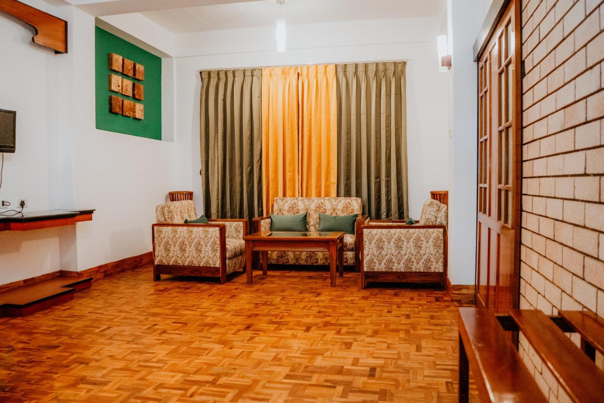 Tashi Palace Hotel Гангток Екстериор снимка