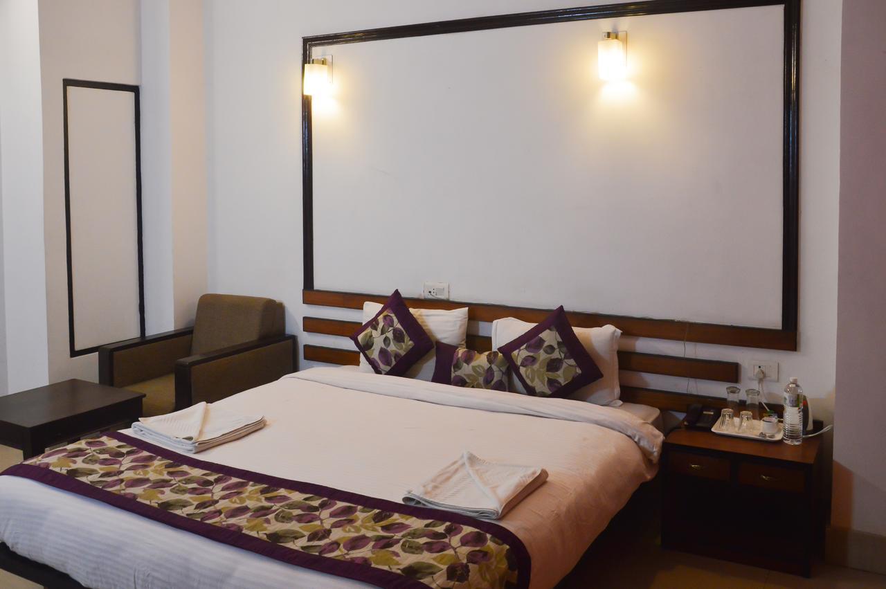 Tashi Palace Hotel Гангток Екстериор снимка